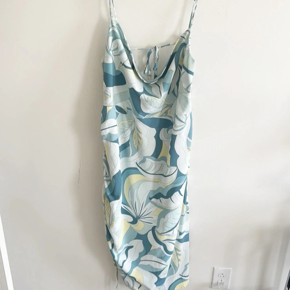 Forever 21 plus green tropical print cinch sleeveless midi dress size 1X - Picture 2 of 8